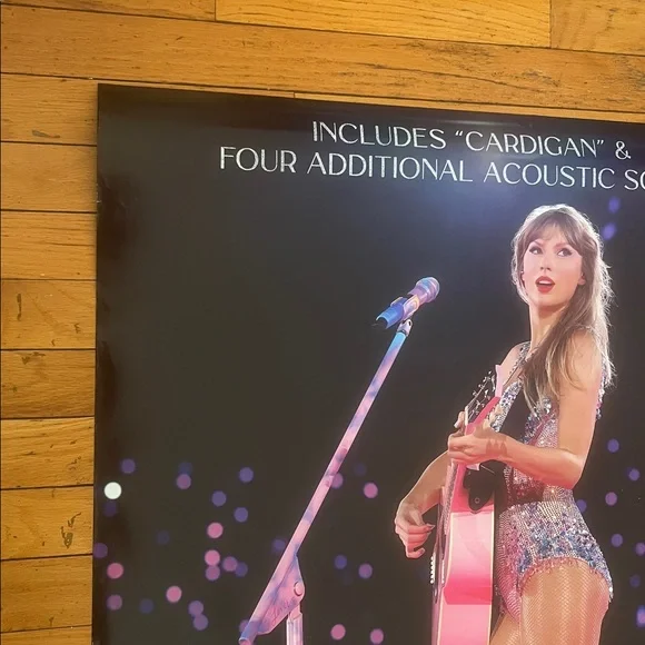 Taylor Swift 27x40 Disney Original Movie Poster ‘The Eras Tour’ Double Side Rare - Picture 4 of 11